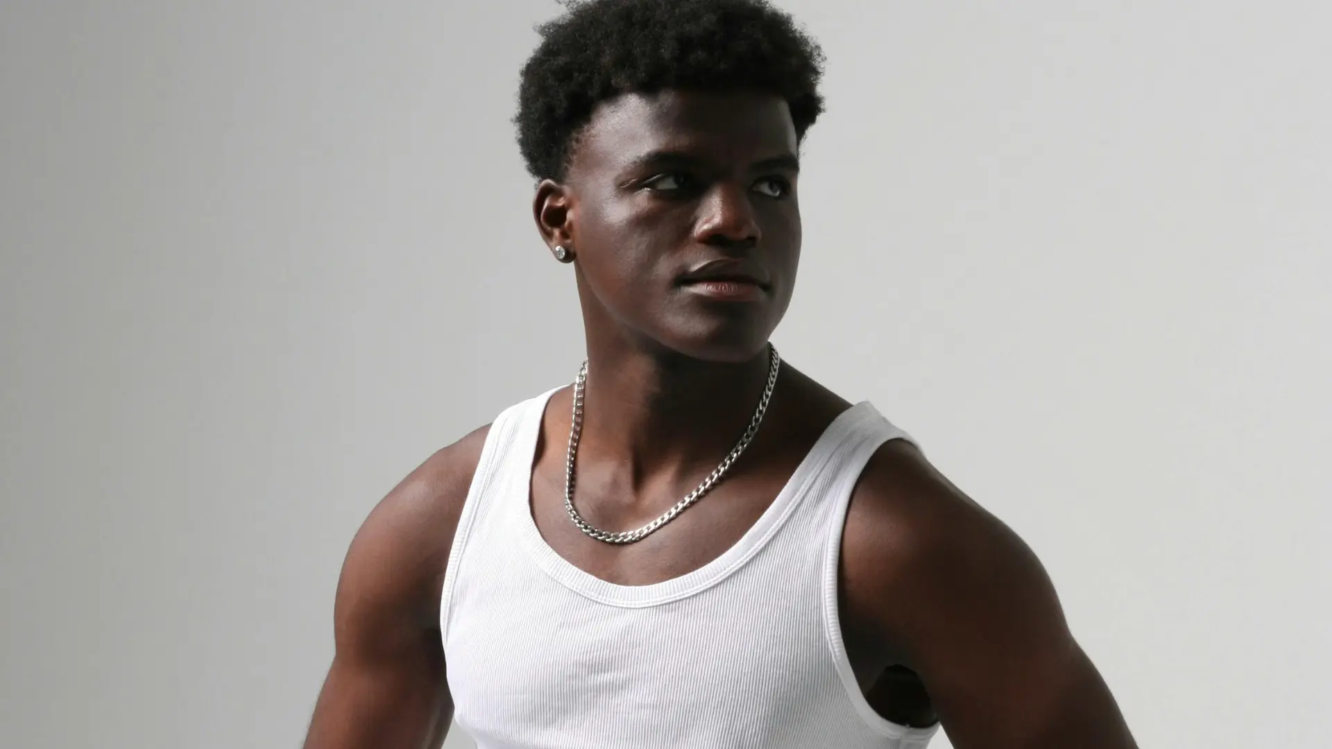 Corrente grumet: um acessório que nunca sai de moda